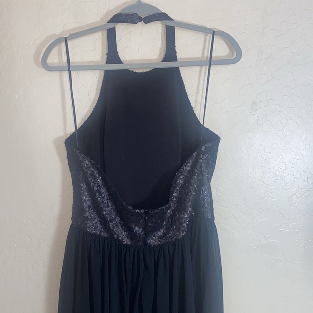 Dress the Population Tatiana Sequin Halter Fit & Flare Midi Dress - Picture 5 of 10